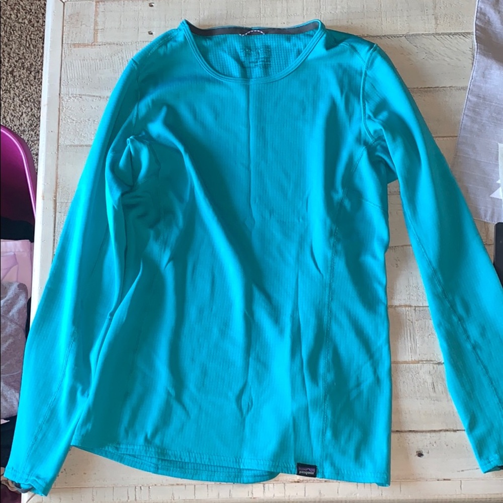 Patagonia capilene base layer long sleeve